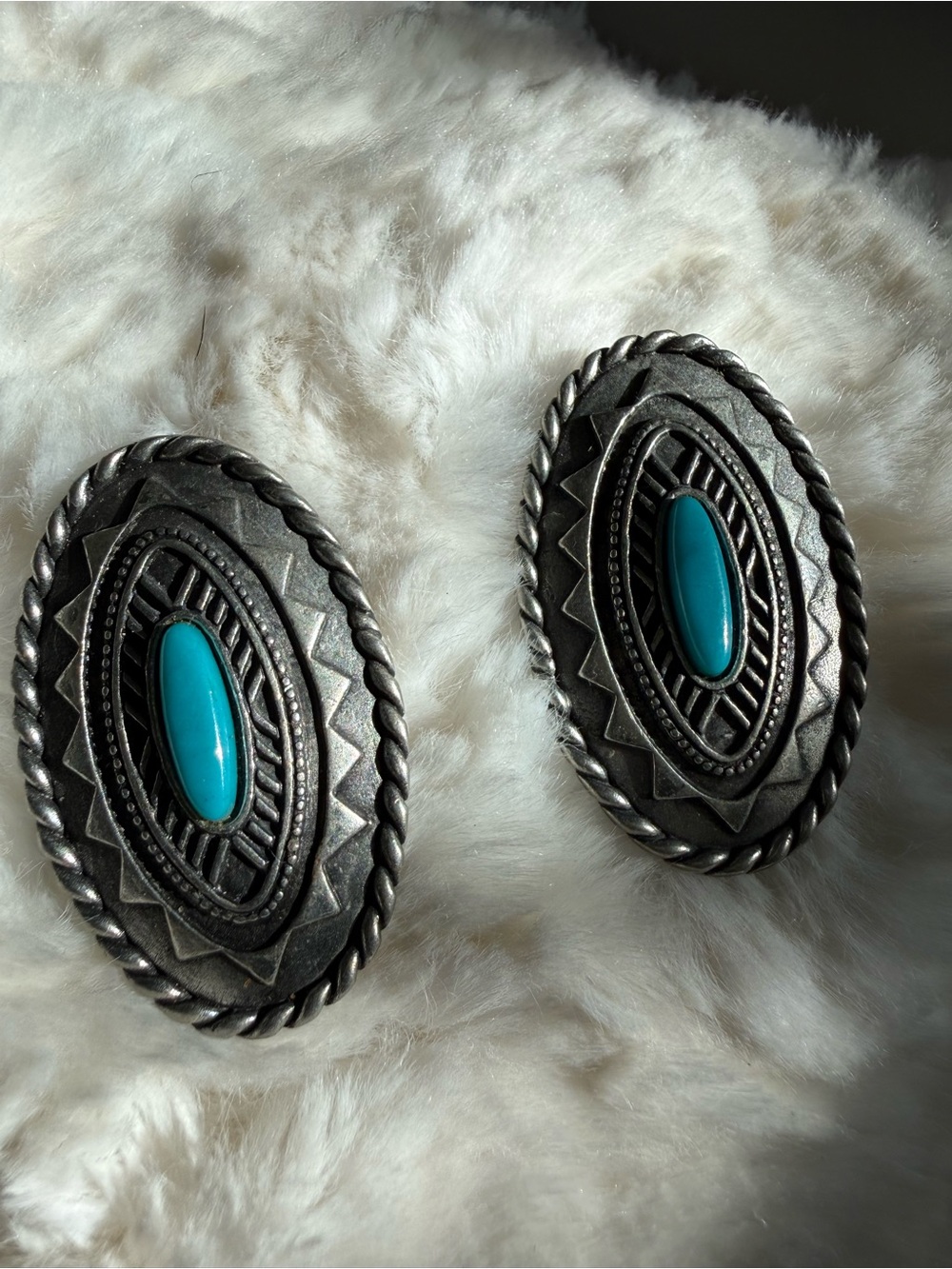Vintage Southwestern style oval Clips Earrings.